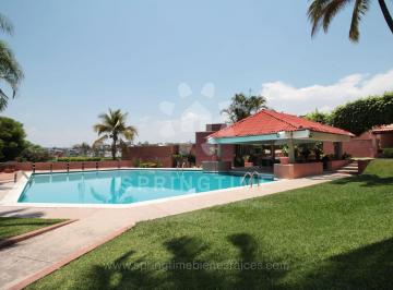 Casa en condominio de 5 habitaciones, Cuernavaca · Hermosa Casa en Condominio