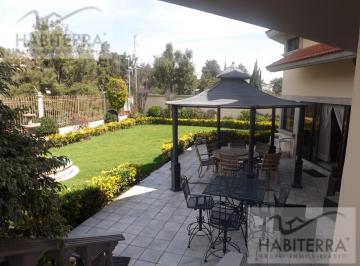 Casa · 543m² · 3 Recámaras · 2 Estacionamientos · Venta Excelente Casa en Lomas de La Herradura
