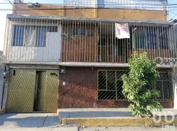 Casa · 364m² · 11 Recámaras · 5 Estacionamientos · Casa en Venta en Ignacio Allende, Ecatepec