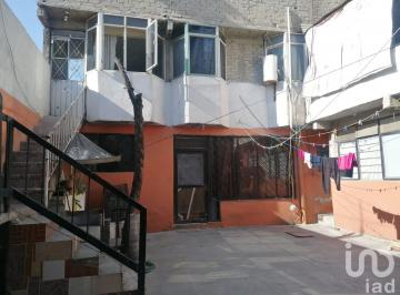 Casa · 364m² · 11 Recámaras · 5 Estacionamientos · Casa en Venta en Ignacio Allende, Ecatepec