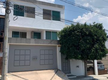 Casa de 3 habitaciones, Corregidora · Casa Hermosa Fracc Tejeda Acabados de Lujo Vista a La Piramide