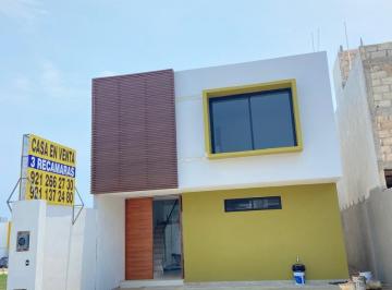 Casa de 3 habitaciones, Coatzacoalcos · Hermosa Casa Nueva en Venta Excelentes Acabados y Materiales de 3 Recamaras en Fracc La Jolla