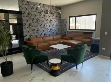 Casa · 218m² · 3 Recámaras · 2 Estacionamientos · Casa Uptown Jardines de Agua Caliente