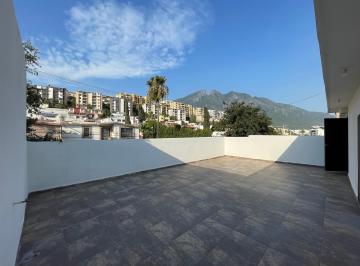 Casa de 4 habitaciones, Monterrey · Casa en Venta, Zona Sur, Monterrey, N. L.