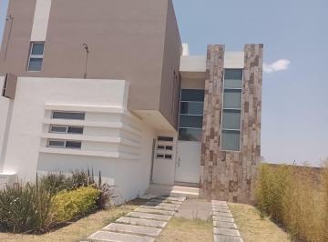 Casa de 3 habitaciones, Celaya · Rento Comoda y Muy Amplia Si Mascotas Casa Al Oriente Cerca Liverpool