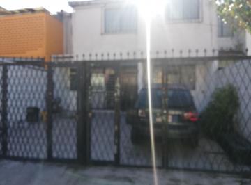 Casa , Tlalnepantla de Baz · Casa en Venta Tlalnepantla, Valle de Los Pinos, 3 Recamaras.