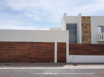 Casa de 3 habitaciones, Querétaro · Casa en Venta Frente Al Superama de Juriquilla Querétaro