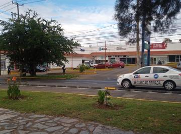Local comercial · 90m² · 15 Estacionamientos · Local en Renta en Av Muy Concurrida