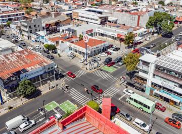 Local comercial · 290m² · 20 Estacionamientos · Local en Renta Sobre Esquina de Avs Principales con Estacionamiento