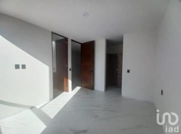 Casa · 270m² · 3 Recámaras · 3 Estacionamientos · Casa en Venta en Corregidora Carlota, Querétaro