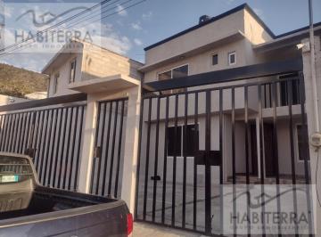 Casa · 190m² · 4 Recámaras · 2 Estacionamientos · Venta Casa en Atlacomulco