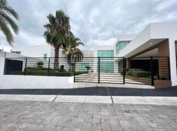 Casa en condominio de 4 habitaciones, Querétaro · En Venta Residencia Balcones de Juriquilla 24 - 801jg