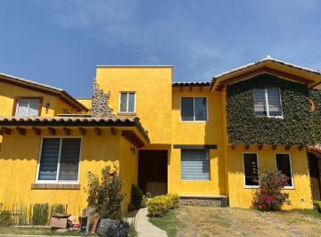 Casa de 3 habitaciones, Huejotzingo · Casa en Renta Estilo Toscano Zona Camino a Huejotzingo