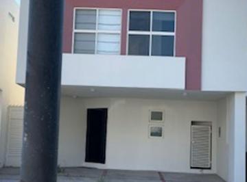 Casa de 3 habitaciones, Monterrey · Casa en Renta en La Rioja Zona Sur en Monterrey, Nuevo Leon