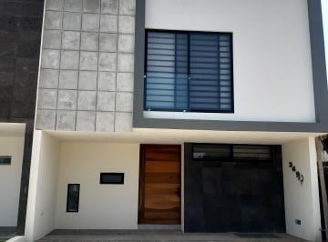 Casa de 4 habitaciones, Zapopan · Casa en Renta de 4 Recamaras en Solares Residencial Zapopan