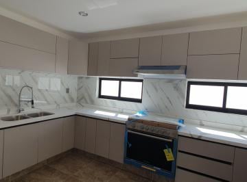 Casa de 4 habitaciones, San Juan del Río · Venta Casa Sjr Qro Grande 4r 4b 2 Mb San Juan del Rio en Fracc Campestre con Roof Garden