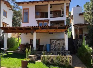 Casa de 2 habitaciones, Mazamitla · Cabaña en Fraccionamiento en Mazamitla a 7 Min del Templo en El Centro