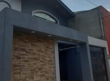 Casa de 3 habitaciones, San Pedro Tlaquepaque · Casa en Venta, Lomas de Tlaquepaque, San Pedro Tlaquepaque.