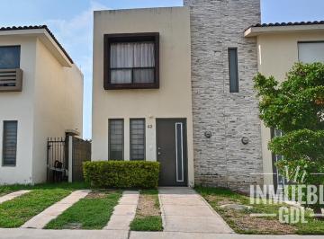 Casa de 2 habitaciones, Zapopan · Casa en Renta. Coto Nasser en El Campestre