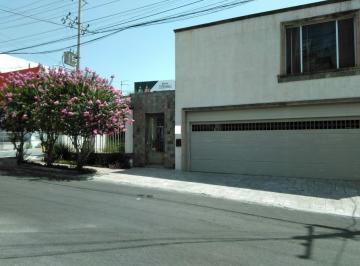 Casa de 3 habitaciones, Monterrey · Casa en Venta Equipada en Cumbres Segundo Sector