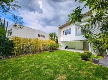Casa de 4 habitaciones, Querétaro · Hermosa Casa en Venta Estilo Moderno en Regency Jurica.