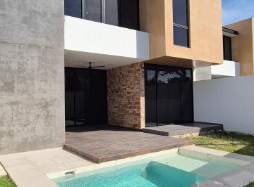 Casa de 4 habitaciones, Mérida · Casa Entrega Inmediata de 4 Recamaras y Alberca en Temozón Norte, Mérida