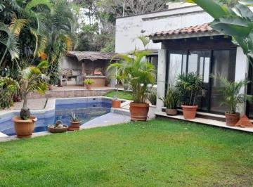 Casa · 651m² · 5 Recámaras · 3 Estacionamientos · Casa en Venta en Cuernavaca, Morelos