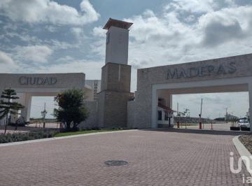 Terreno / Lote · 122m² · Venta de Terreno en Cd. Maderas Sur II