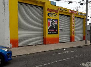 Local comercial · 117m² · Local en Renta Blvd Carmen Serdan con Mezzanine, Puebla