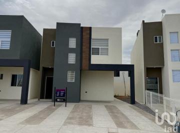 Casa · 149m² · 3 Recámaras · 2 Estacionamientos · Casa en Venta en Cd Juarez, Chih.