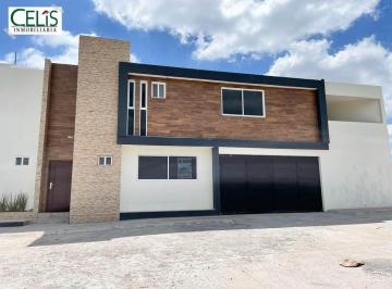 Casa · 297m² · 4 Recámaras · 2 Estacionamientos · Excelente Casa en Vente en Fuerte Ventura