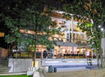Casa · 1189m² · 5 Recámaras · 6 Estacionamientos · Casa en Venta El Palomar