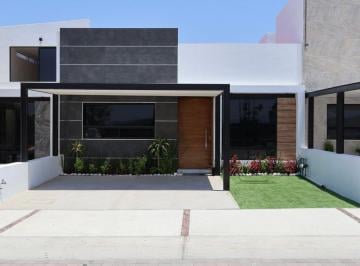 Casa de 2 habitaciones, Corregidora · Cañadas del Arroyo - Una Planta