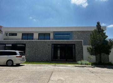 Casa de 5 habitaciones, Zapopan · Casa en Bugambilias 2da Sección