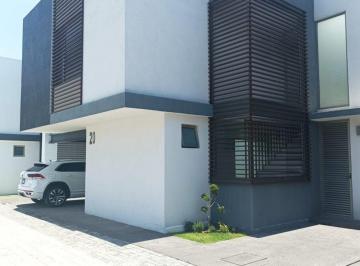 02ea8424a5462696be10206c94c7133c324d2956cddd1496992250d6071d42ee · Casa Venta en Metepec