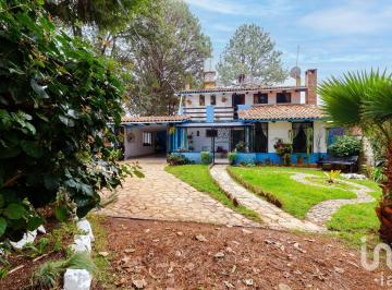 Casa · 250m² · 4 Recámaras · 5 Estacionamientos · Se Vende Casa en La Garita, San Cristóbal de Las Casas, Chiapas.