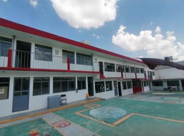 Edificio de 14 habitaciones, Querétaro · Inmueble en Venta