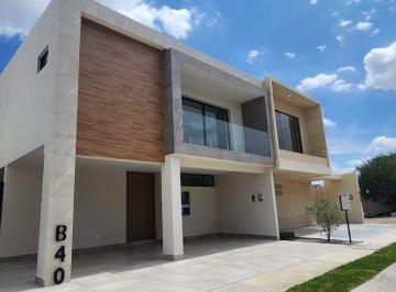 Casa · 200m² · 3 Recámaras · 3 Estacionamientos · Se Vende Casa en Valles del Molino III León Guanajuato
