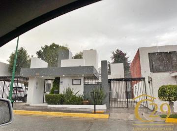 Casa de 3 habitaciones, Huixquilucan · Casa en Venta en Bosques de La Herradura, 4 o 5 Recámaras, Jardín