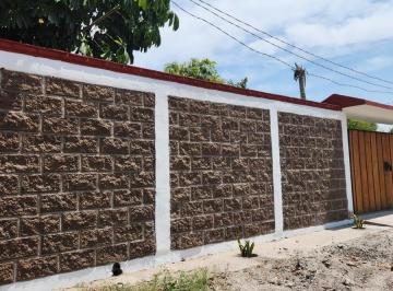 Casa · 250m² · 2 Recámaras · 2 Estacionamientos · Casa Campestre de Fin de Semana con Alberca!