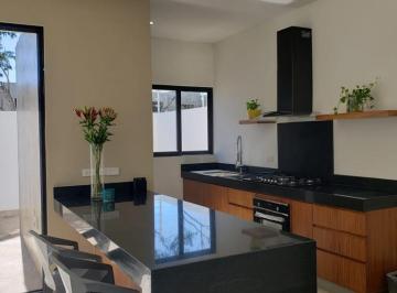 Casa de 3 habitaciones, Mérida · Casa con Alberca y 3 Recámaras