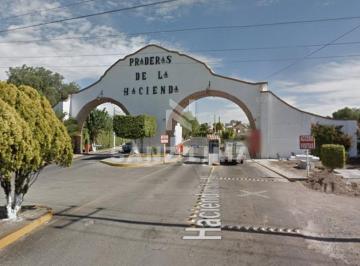 Terreno / Lote , Celaya · Praderas de La Hacienda: Esplendido Terreno de 1,1125 m², Bardeado.