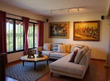 Casa de 3 habitaciones, Cuernavaca · En Venta Preciosa Casa en Vista Hermosa con Vigilancia
