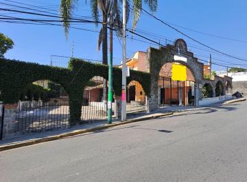 Inmueble productivo urbano , Cuernavaca · Venta de Plaza Comercial Remodelada Sobre Teopanzolco, Col. Jacarandas, Centrica