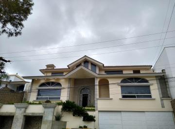 Casa de 4 habitaciones, Monterrey · Casa en Venta en Colinas de San Jerónimo