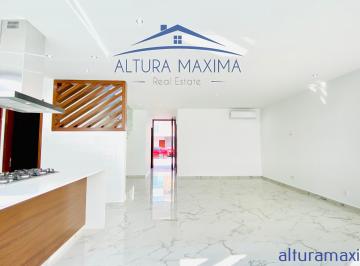 Casa de 4 habitaciones, Zapopan · Lujosa Casa Nueva en Venta Solares Zona Real Zapopan