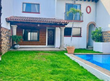 Casa de 3 habitaciones, Cuernavaca · Renta de Casa Sola en Fraccionamiento en La Mejor Zona de Cuernavaca Morelos. San Jerónimo de Ahuatep