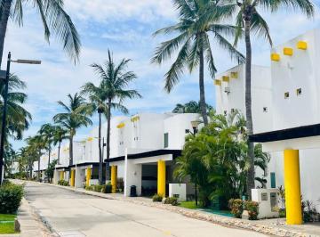 Casa en condominio · 224m² · 3 Recámaras · 2 Estacionamientos · Oportunidad! Casa en Venta Club de Golf Acapulco | Residencia de Lujo con Acceso a Playa y Alberca