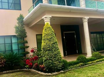 Casa de 5 habitaciones, Jiutepec · En Venta Bonita Casa Sola Moderna