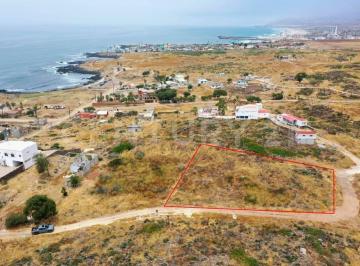Terreno / Lote · 1677m² · Terreno en Venta Frente Al Mar, a un Costado de Puerto Salina La Marina